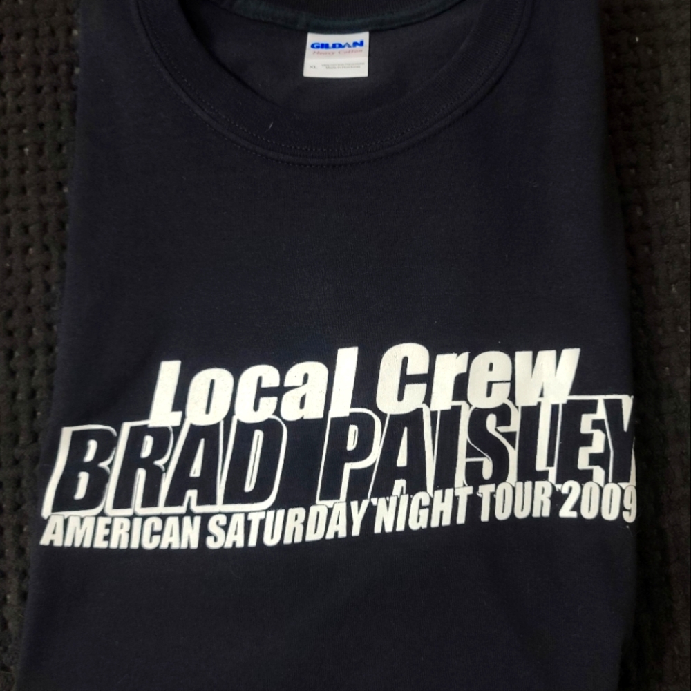 Brad Paisley Tour Tee 2009  Local Crew Size XL Unworn